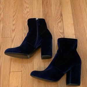 Steve Madden GAZE Royal Blue Velvet Booties
